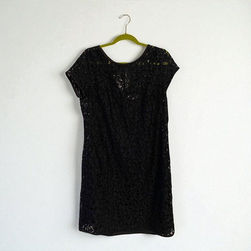 Lace Shift Dress Floral Black Keyhole Back Ribbon Tie Elegant Cap Sleeve